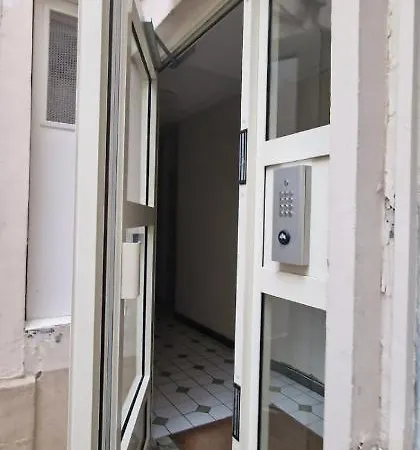 Petit Gare De Lyon
